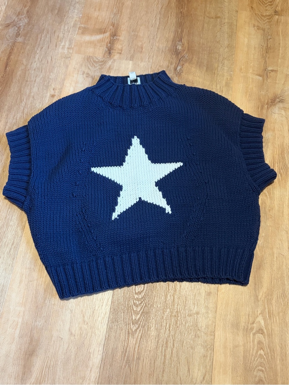 Anthropologie Maeve Women’s Navy Star cropped Sweater vest Large